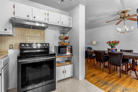 Tiny photo for 137 Huntleigh Forest Drive, Kirkwood, MO 63122 (MLS # 26055111)