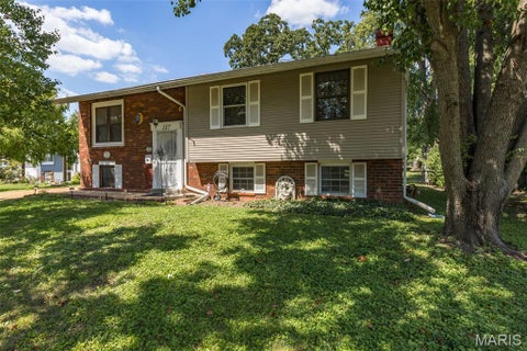 Tiny photo for 137 Huntleigh Forest Drive, Kirkwood, MO 63122 (MLS # 26055111)
