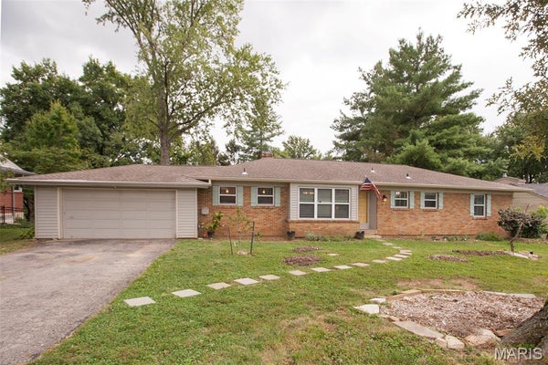 11830 E CONCORD RD, SAINT LOUIS, MO 63128 - Image d5ff84ca8afefc14edec119f05ec8f3f/823695060