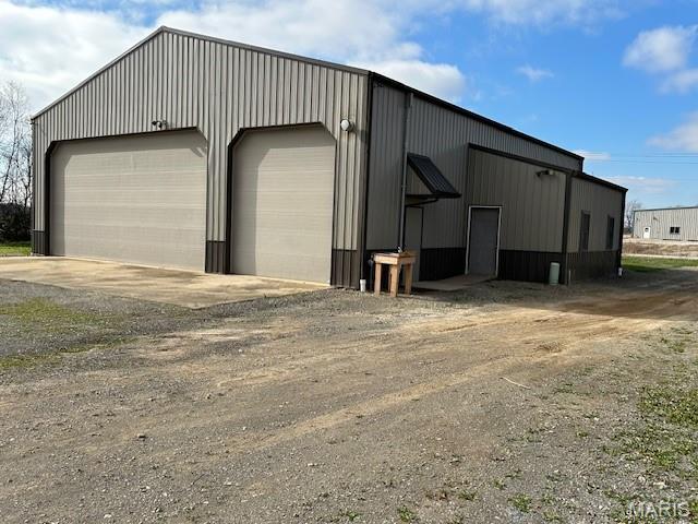 0000 - Commercial Sale