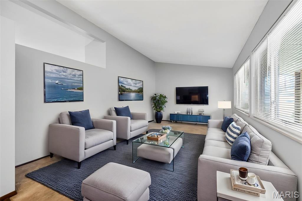 Paddock Hills 14 - Residential