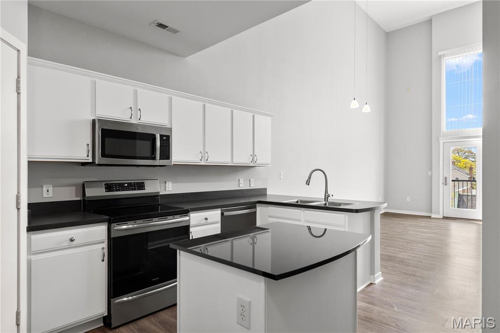 Loft Condo At Station Plaza The - Residential Lease