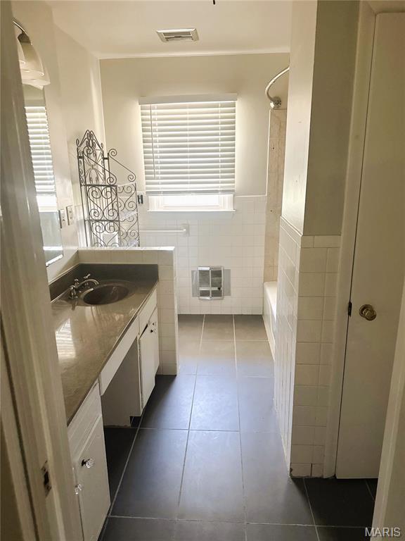 n/a - Residential Income