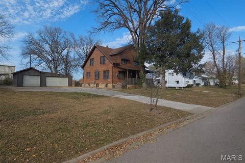 605 N Main Street St Clair MO 63077