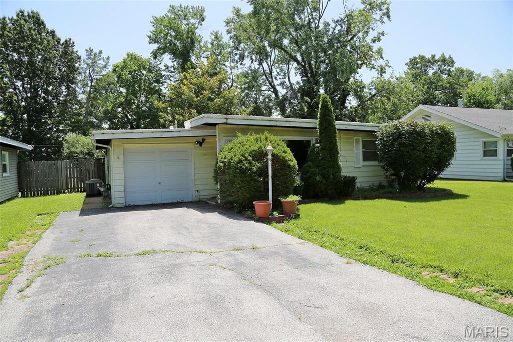 Photo 1 of 16 — 3908 Engler Avenue, St Louis, MO 63114