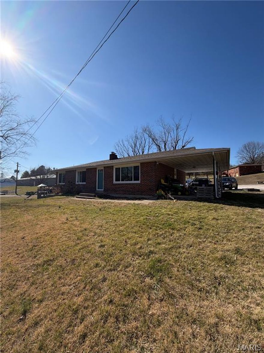 This fabulous all brick ranch is located within walking distance of the Golf Course and the Pilot House. This well maintained three bedroom one bath home is move in ready with a full unfinished walk up basement. There is a carport, large yard for your entertaining needs and its in Jackson R-2 School district.