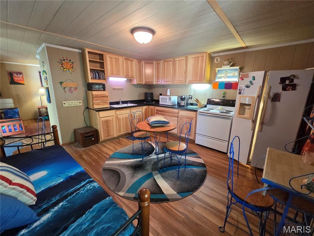 710 Tomahawk Trail