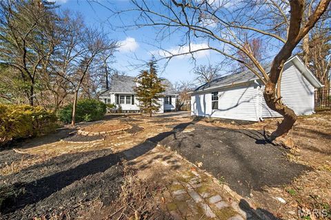 Tiny photo for 14 Armin Lane, Webster Groves, MO 63119 (MLS # 26008862)