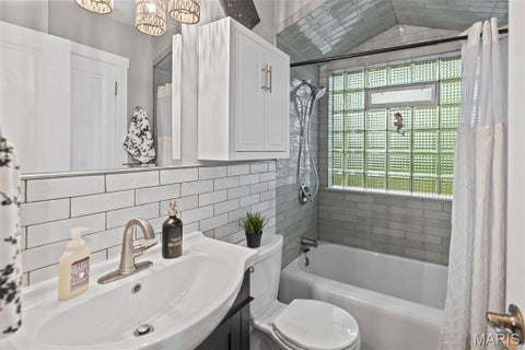 Tiny photo for 1310 Lanvale Drive, Webster Groves, MO 63119 (MLS # 26038098)