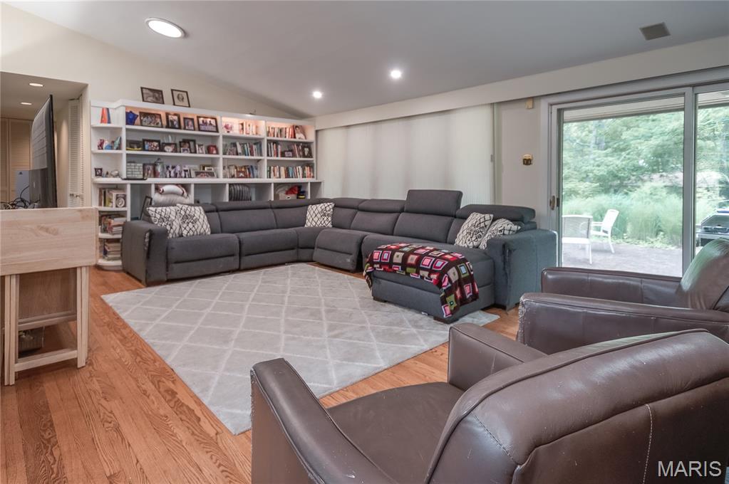 14 Tealwood Drive