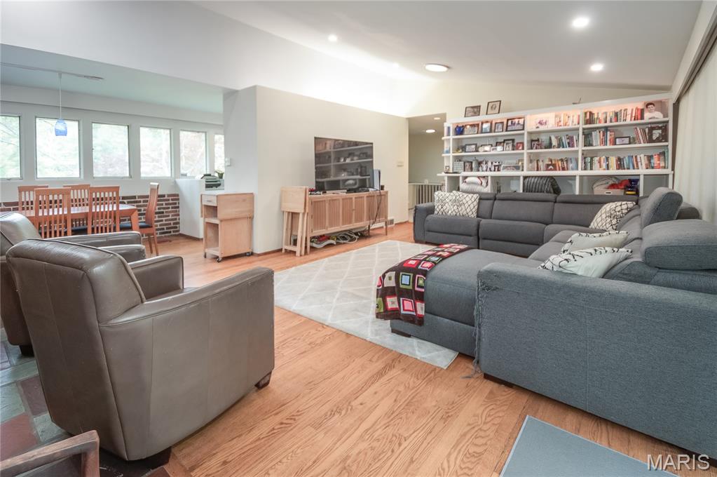 14 Tealwood Drive