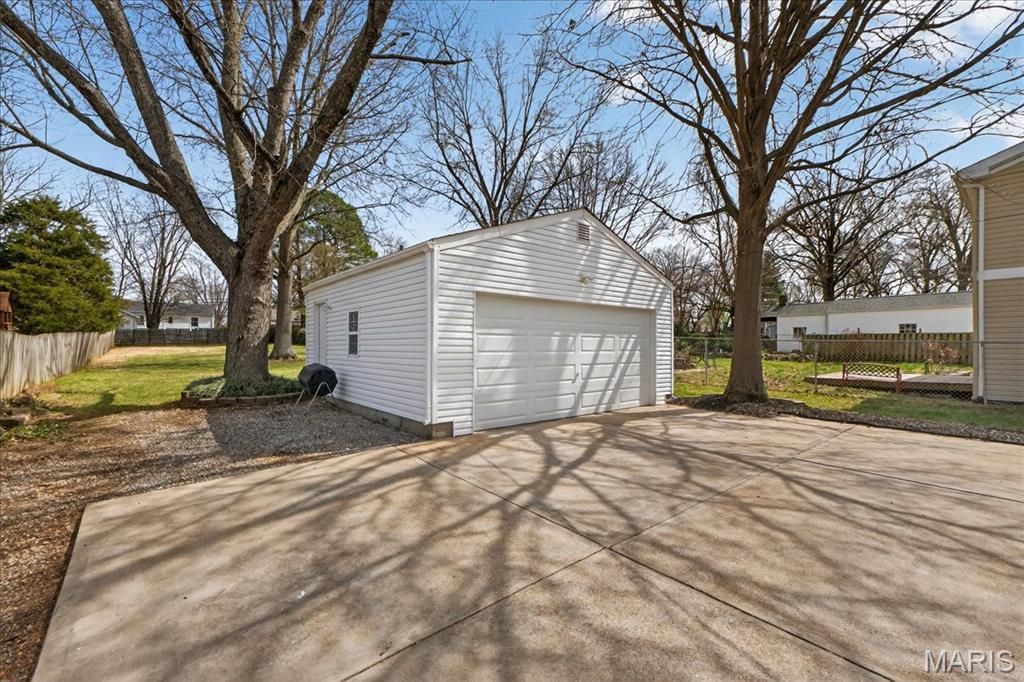 Photo of 1158 N Geyer Road, Kirkwood, MO 63122 (MLS # 26012407)