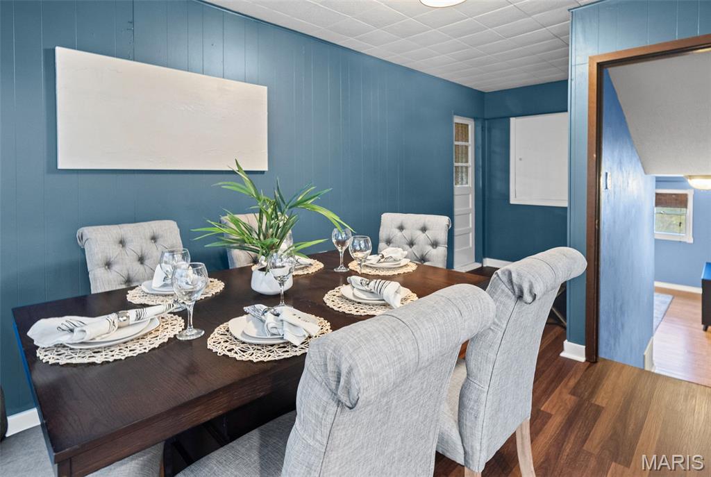 Edwardsville, Illinois 62025, United States, 4 Bedrooms Bedrooms, ,2 BathroomsBathrooms,Residential,Active,243315