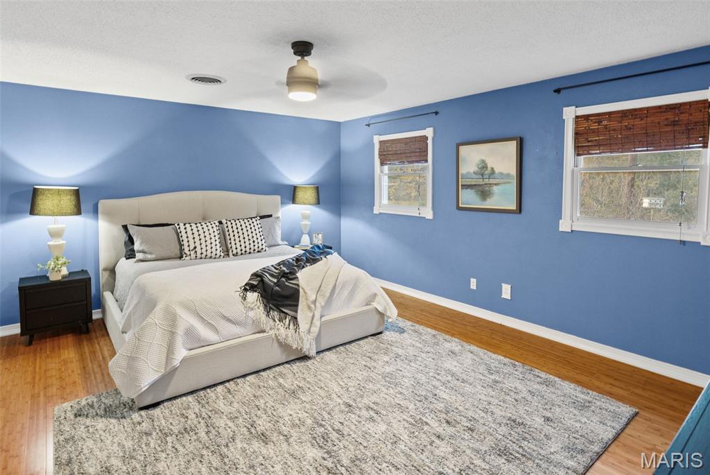 Edwardsville, Illinois 62025, United States, 4 Bedrooms Bedrooms, ,2 BathroomsBathrooms,Residential,Active,243315