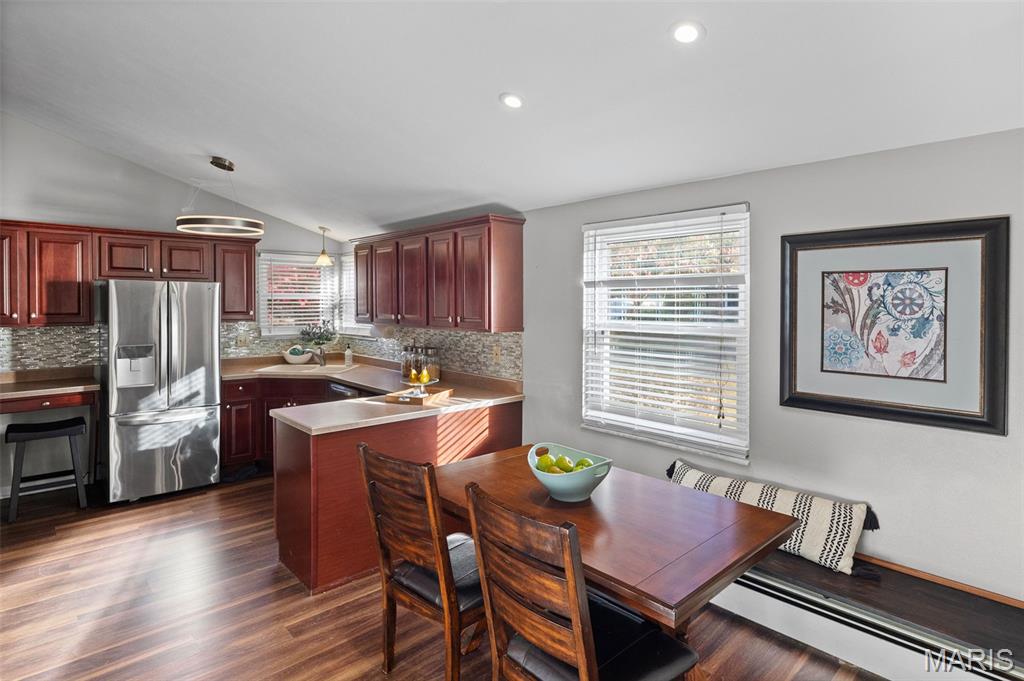 Edwardsville, Illinois 62025, United States, 4 Bedrooms Bedrooms, ,2 BathroomsBathrooms,Residential,Active,243315