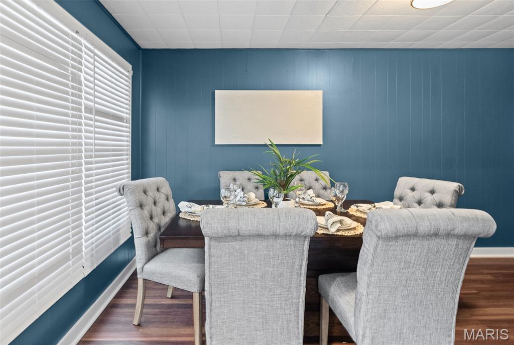 Edwardsville, Illinois 62025, United States, 4 Bedrooms Bedrooms, ,2 BathroomsBathrooms,Residential,Active,243315