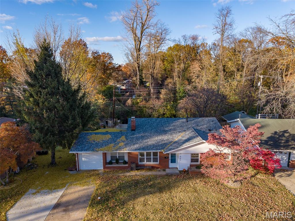 Edwardsville, Illinois 62025, United States, 4 Bedrooms Bedrooms, ,2 BathroomsBathrooms,Residential,Active,243315