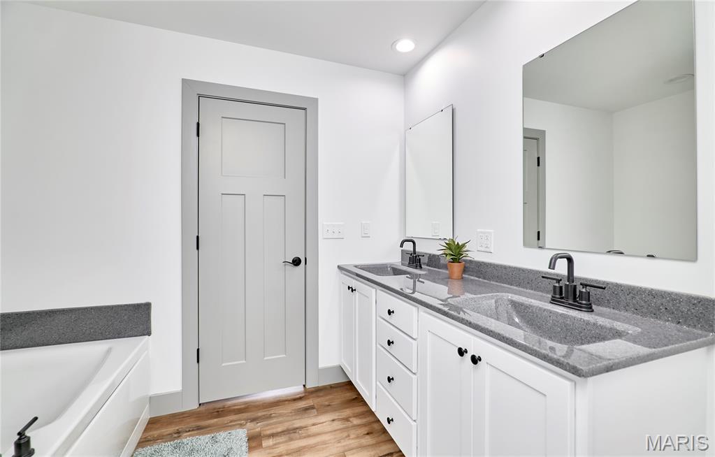 Peruque Creek Mannor - Residential