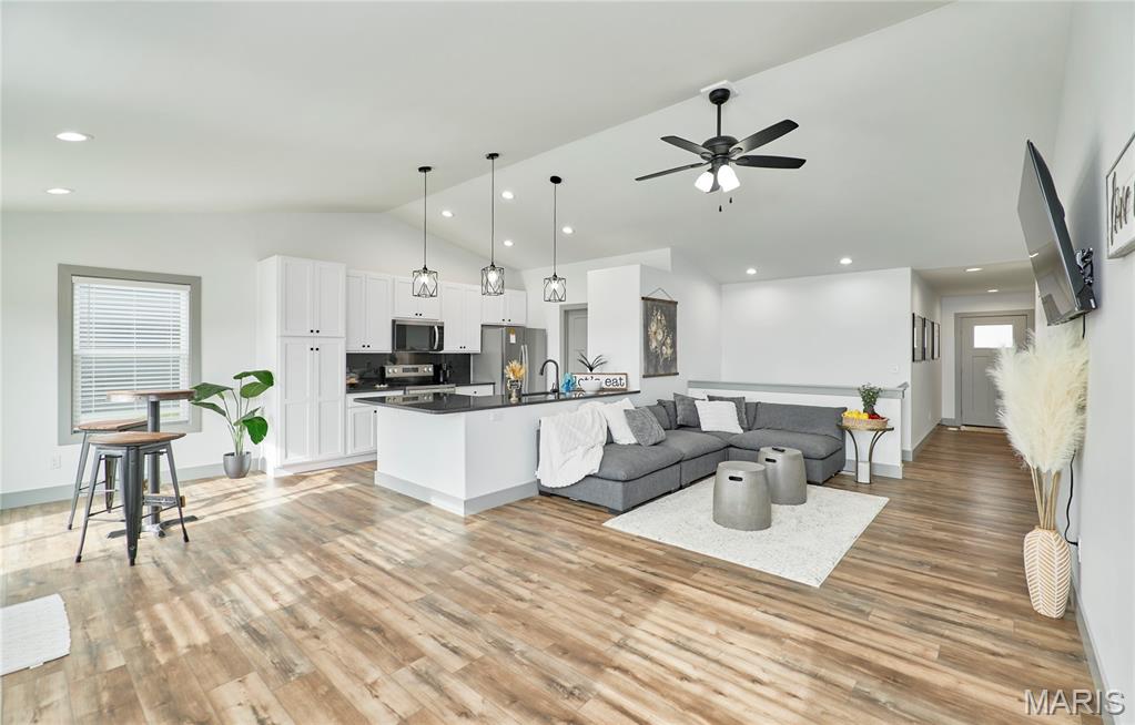 Peruque Creek Mannor - Residential