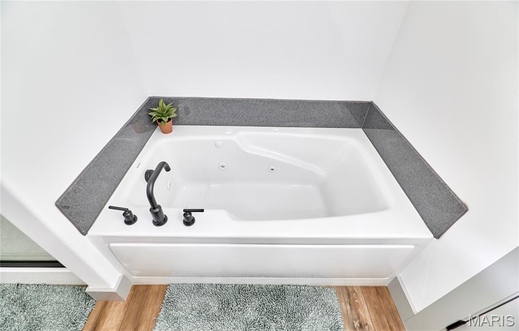 Peruque Creek Mannor - Residential