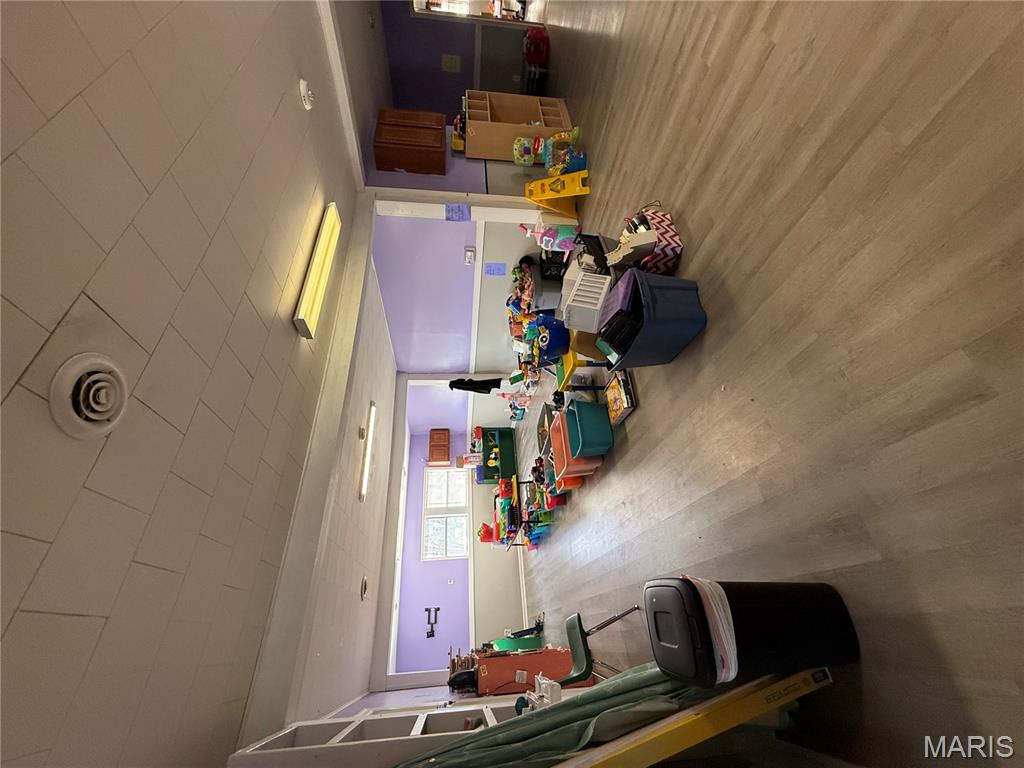 Airport Heights - Commercial Sale