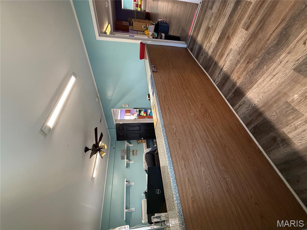 Airport Heights - Commercial Sale