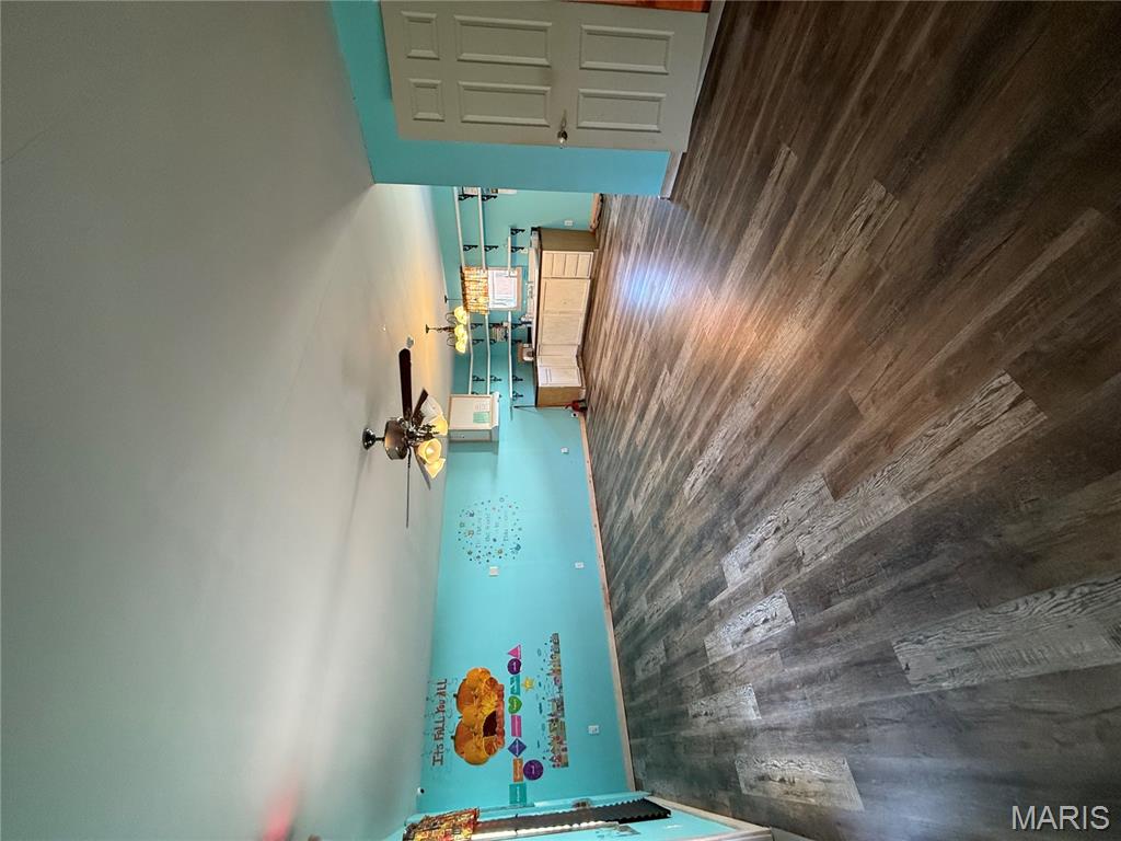 Airport Heights - Commercial Sale