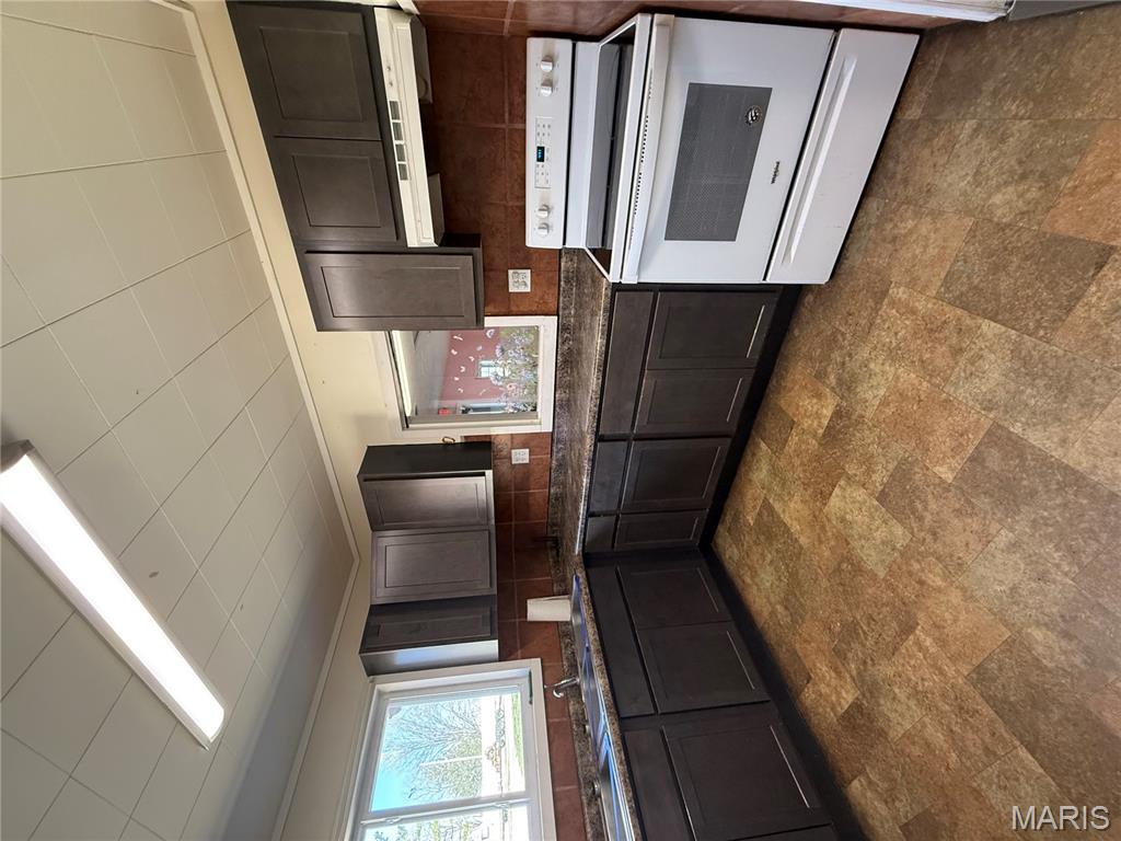 Airport Heights - Commercial Sale