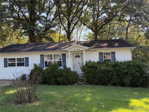Photo of 2194 Penny Street, Poplar Bluff, MO 63901 (MLS # 26059416)
