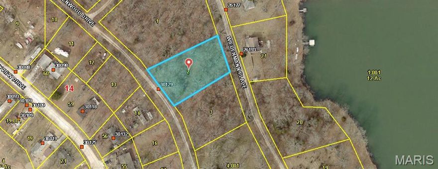 Nice lot located in Benton County. Lot is ready for all your imaginations.