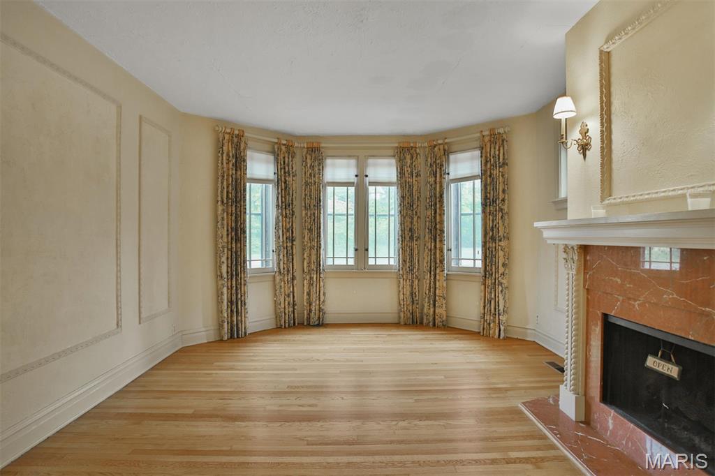 314 S Hanley Road 1N