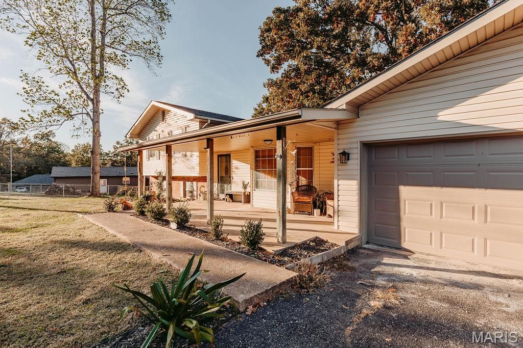 Photo of 103 Carolyn Street, Waynesville, MO 65583 (MLS # 25073294)