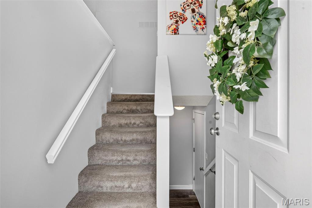 3804 Larkspur Landing