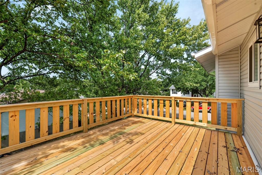 3804 Larkspur Landing