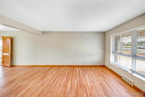 Tiny photo for 1011 Chartres Avenue, St Louis, MO 63132 (MLS # 26061896)