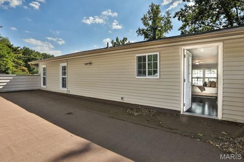 Tiny photo for 14327 Bramblewood Court, Chesterfield, MO 63017 (MLS # 25066285)