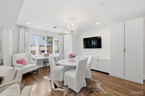 Tiny photo for 7527 Cromwell Drive, Clayton, MO 63105 (MLS # 26021435)