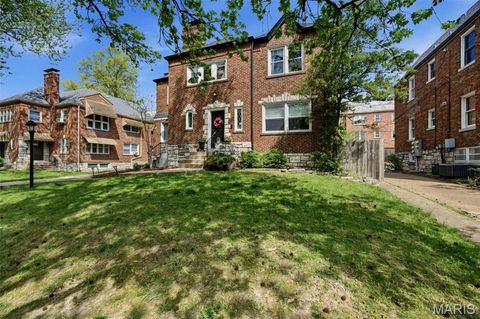 Tiny photo for 7527 Cromwell Drive, Clayton, MO 63105 (MLS # 26021435)