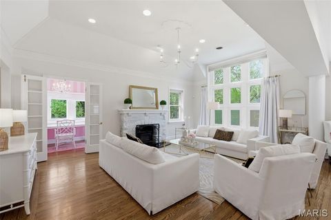 Tiny photo for 7527 Cromwell Drive, Clayton, MO 63105 (MLS # 26021435)