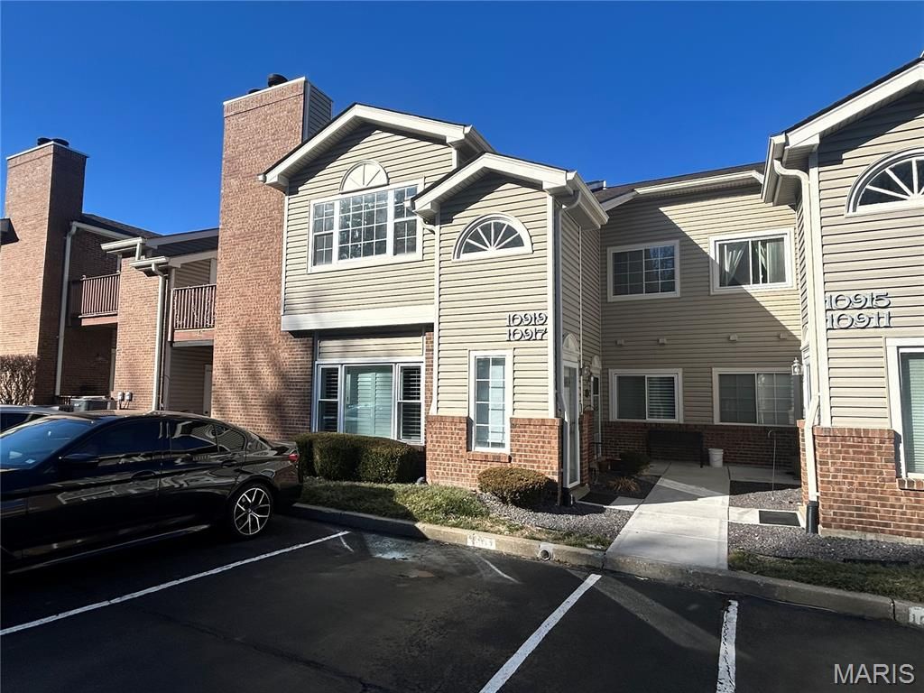 Photo of 10919 Vauxhall Drive, St Louis, MO 63146 (MLS # 26011975)