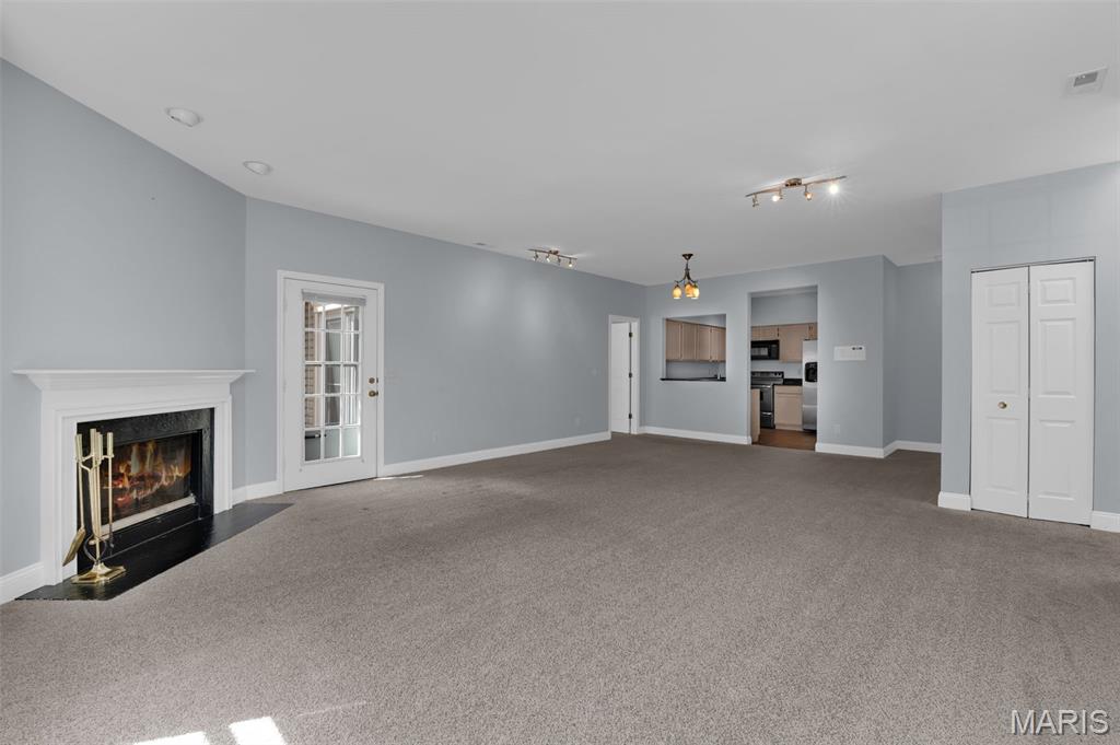 Briarcliff Condo Ii Ph Three - Residential