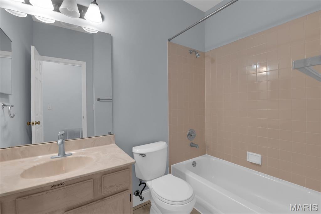 Briarcliff Condo Ii Ph Three - Residential