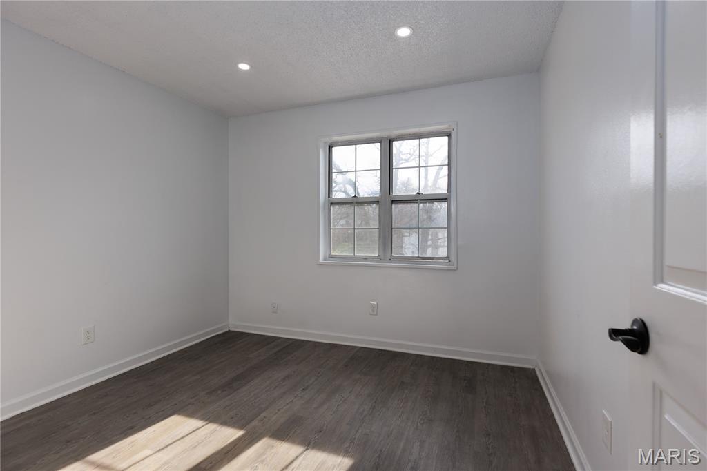 Brentwood Forest Condo Ph Five - Residential