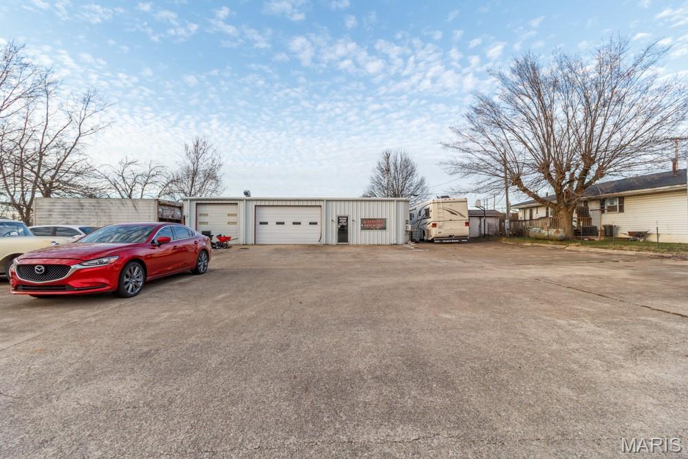 LEBANON ACREAGE - Commercial Sale