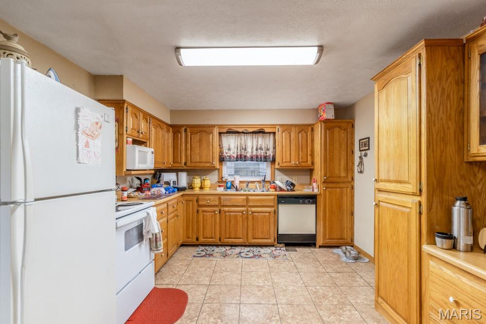 LEBANON ACREAGE - Commercial Sale