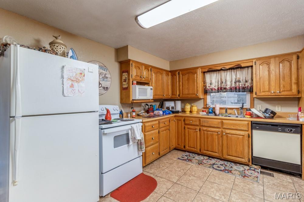 LEBANON ACREAGE - Commercial Sale