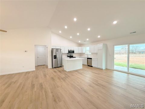 Tiny photo for 912 Mesa Drive, Sullivan, MO 63080 (MLS # 26030691)