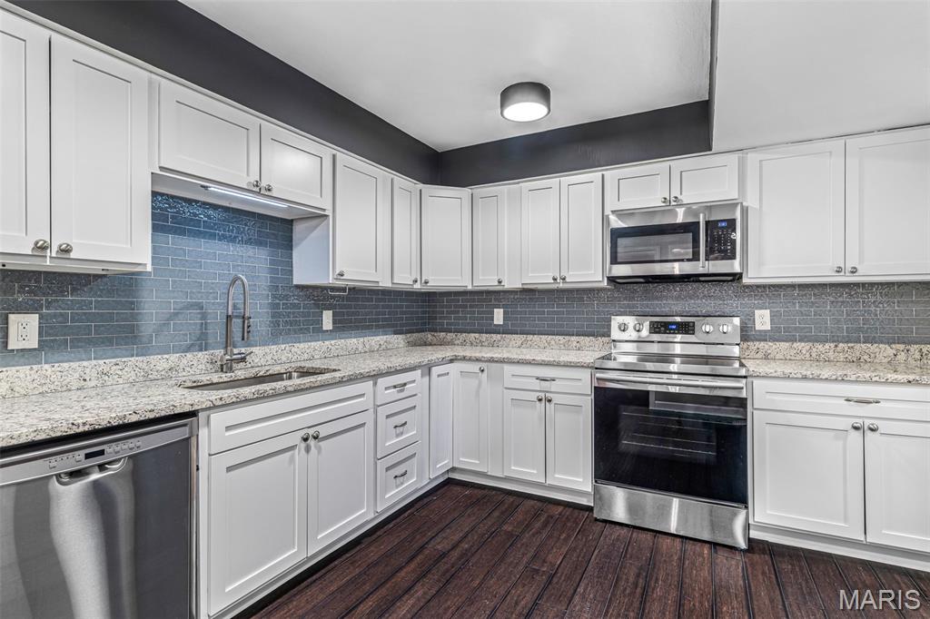 Imperial Condo The - Residential