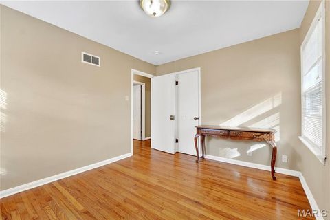 Tiny photo for 450 Forest Green Drive, Webster Groves, MO 63119 (MLS # 25066483)