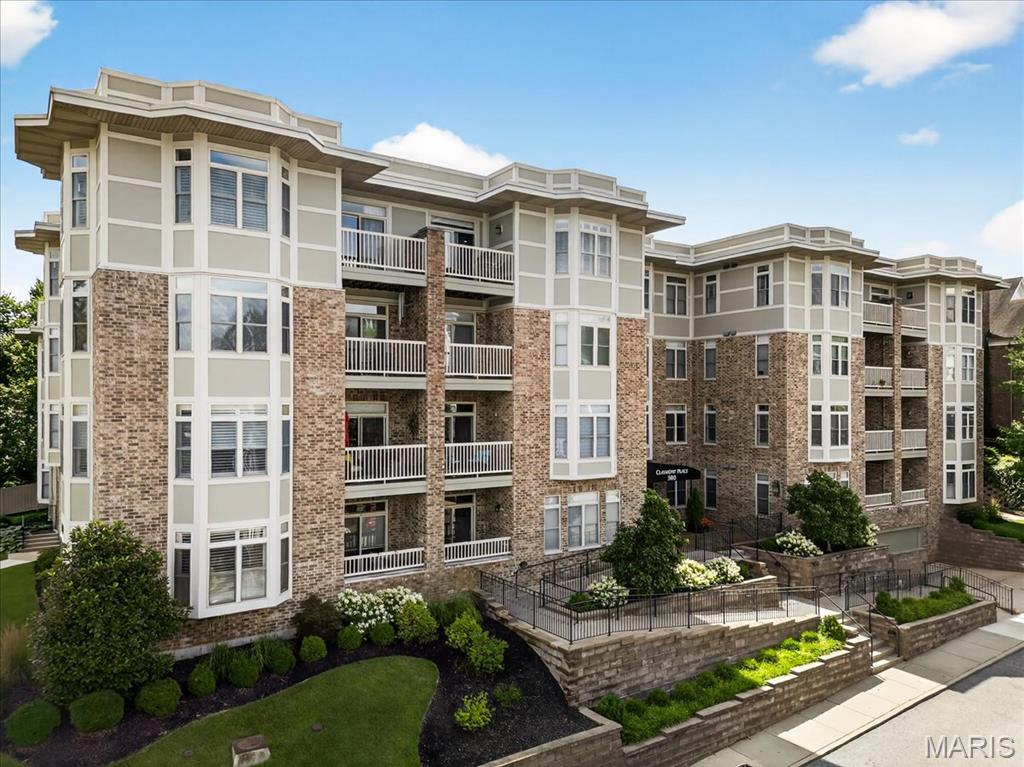 Missouri 63130, United States, 2 Bedrooms Bedrooms, ,2 BathroomsBathrooms,Residential,Coming Soon,178315